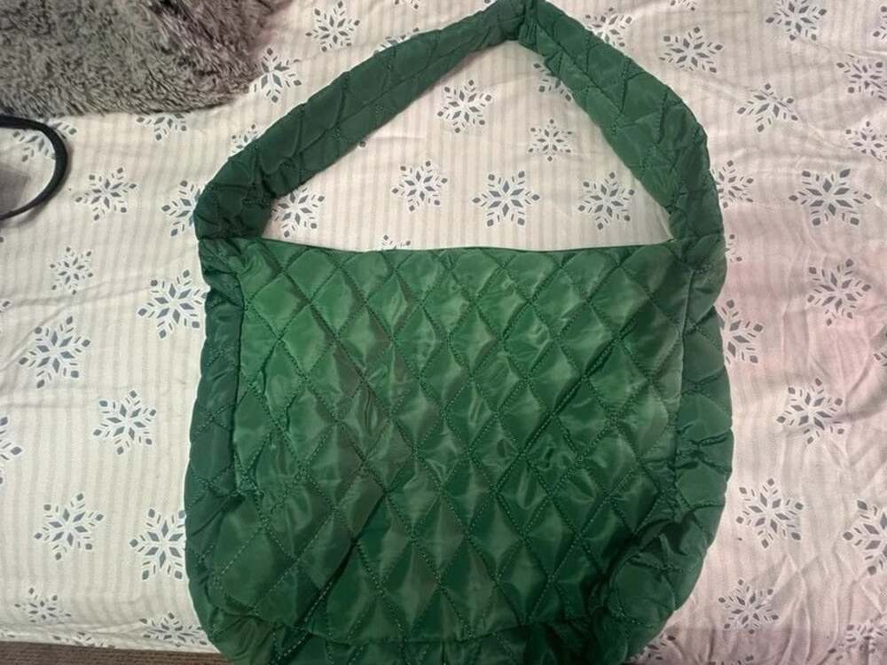 Women’s green tote bag  NWOT